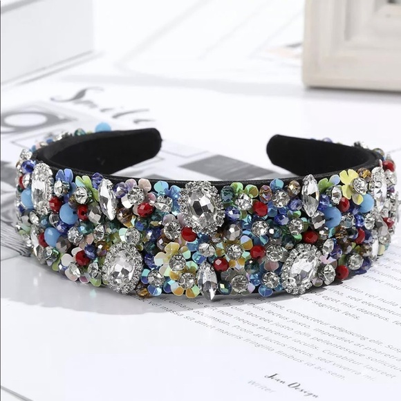 Super Elegant Embellished Headband to Enhance your Casual or Night Our Hair look - Picture 3 of 10